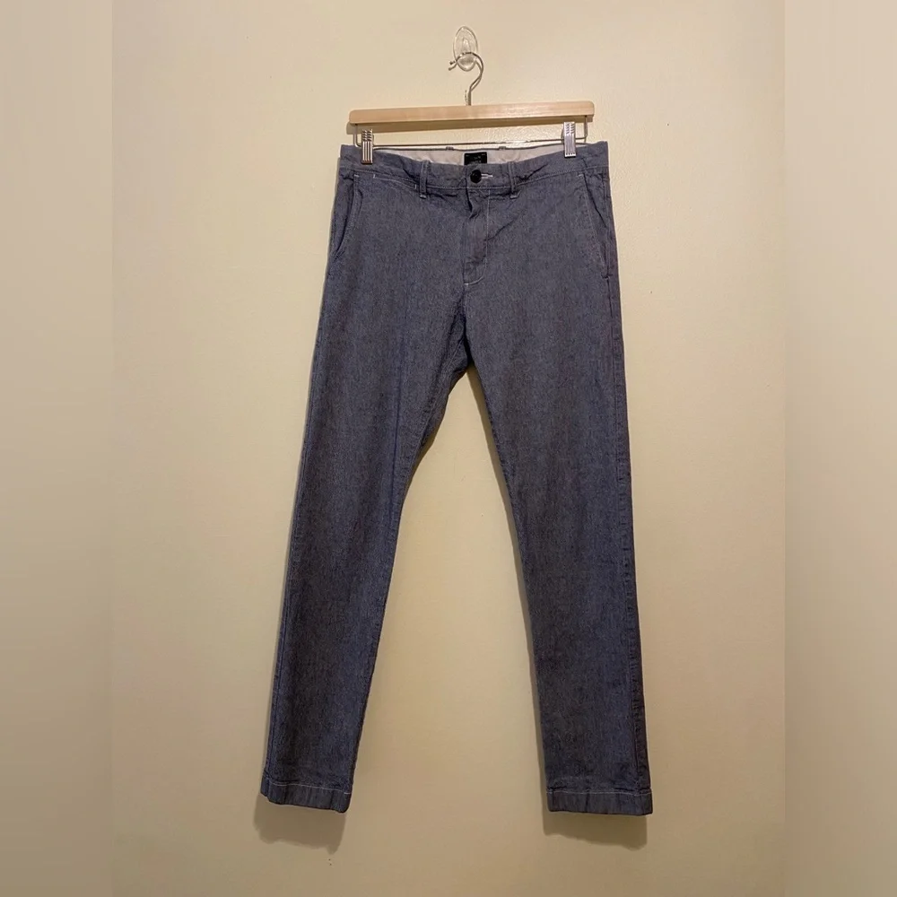 J. Crew Men’s Slim-Fit Chino Pant in Stretch Chambray Size W 31 L32. Style L0716